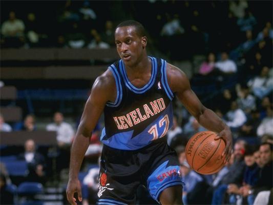 为球队中场 为球队中场